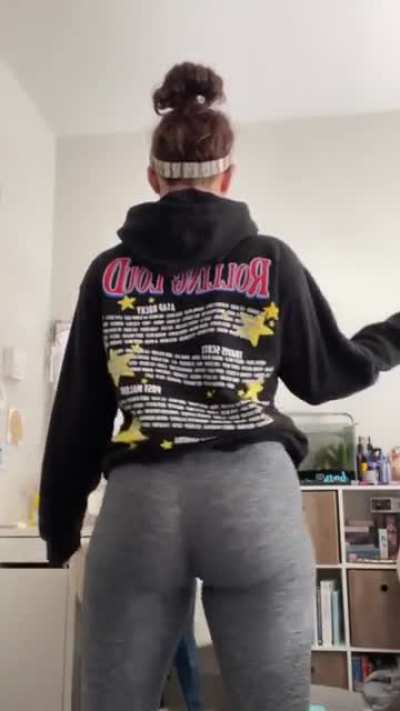 👀🍑