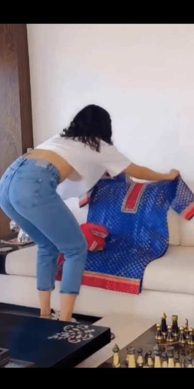 Tanna boobs 