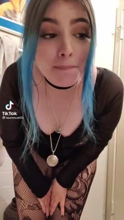 laurencat33 is going to the moon.