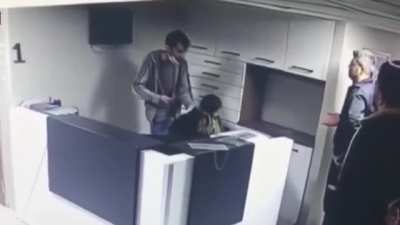 CCTV footage of Turkish chief constable rescues a nurse whom taken as hostage