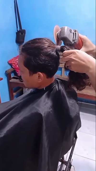 Crazy lifehack for cutting hair!