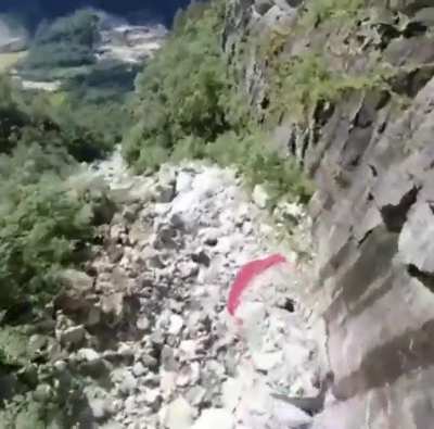 I would have run into one of those canyon walls for sure.