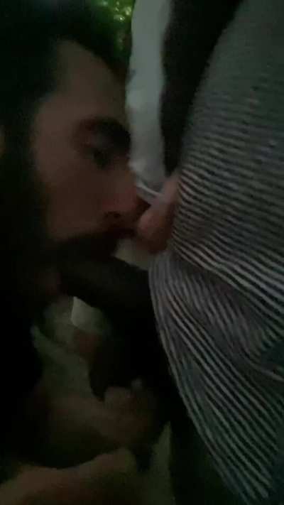 I sucked and took so many dicks at the park this night 