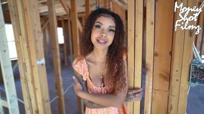 Construction worker got an unexpected surprise from the home owner 👷🏻🍆👩🏽 Horny homeowner gave her pussy and ass while her husband was away 🥵💦 #mone<wbr>yshot<wbr>filmz