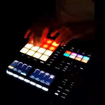 Nowadays I have barely any time for music, but yesterday night I managed to jam for a few minutes [broken lo-fi boombap]