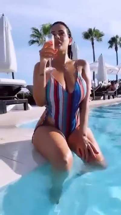 😍