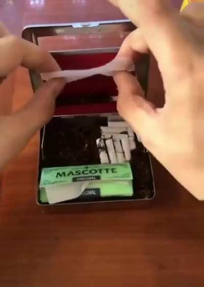 Automatic Cigarette Rolling Box