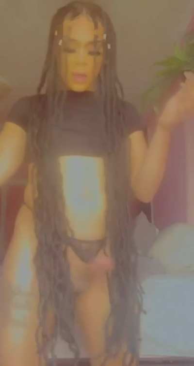 Sexy Ebony cums