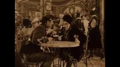 Before the days of digital effects and camera cranes, William A. Wellman pulled off this incredible tracking shot in WINGS (1927). It won the first ever Best Pictire Oscar