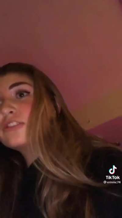Guy breaks into girl’s apartment in the middle of the night