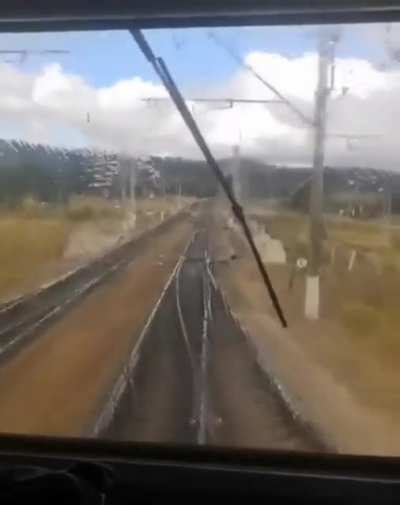 Driver can't stop laughing at glitchy machinery