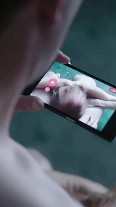 Louisa Krause - The girlfriend experience (2017)