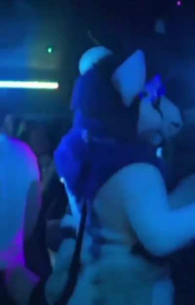 FURRY CLUB IN ATLANTA BANGIN YB⁉️😱 THOUGHTS❓🤔