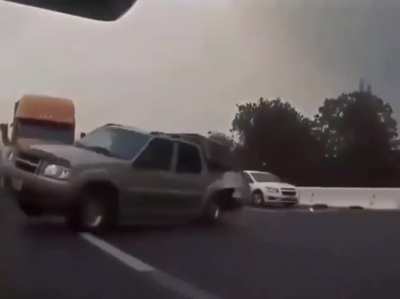 Truck plows into multiple vehicles on 5 Freeway in Sacramento