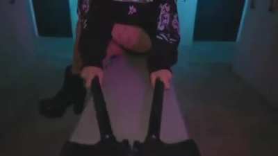 👀