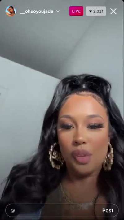 Jade live 😍😍( my phone froze sorry y’all)