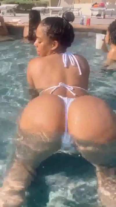 @e.dot