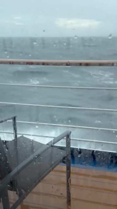 4m Swells, around Orkney, Scotland
