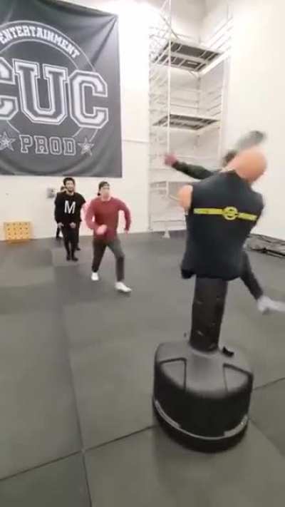 Mma KO