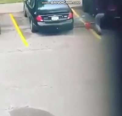 Drunk woman lights her boyfriend's car on fire