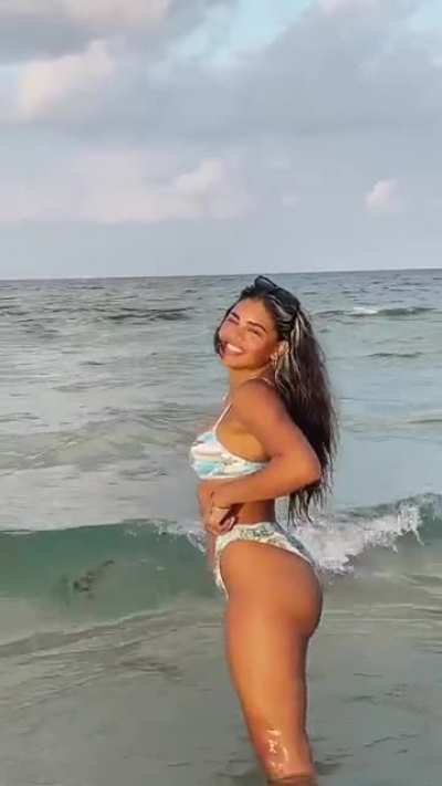 Mermaid 🧜🏽‍♀️<wbr>😋