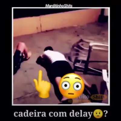 Cadeira com delay