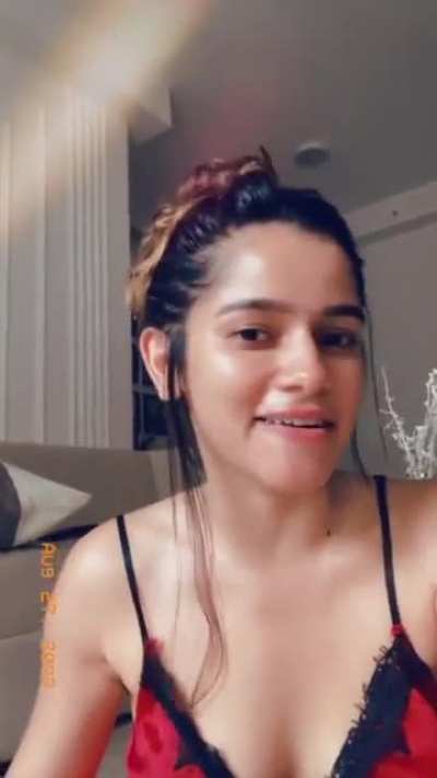 Eye contact challenge for over a minute!
