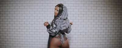 Pop It Slow Mo