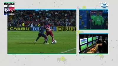Omar Mendoza (Queretaro) Red Card for putting his finger up his opponent's arsehole