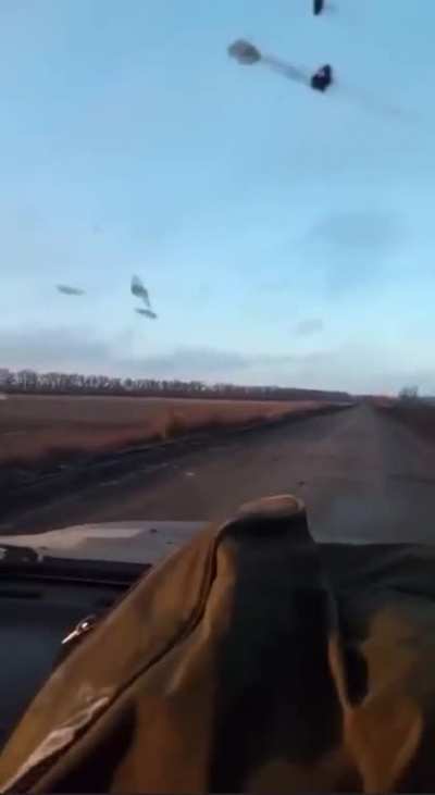 Ukrainian MI-8 low level operations and popping flares