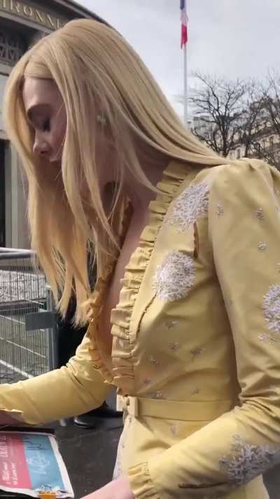 Elle Fanning