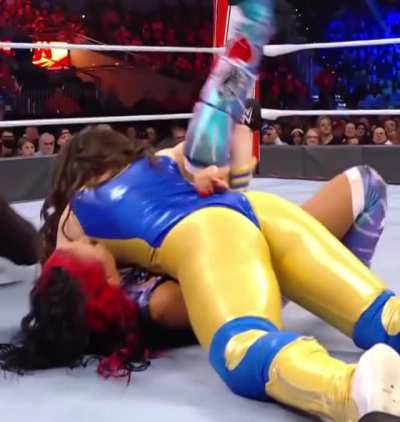 Nikki Cross