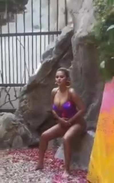 Need her to do this again 