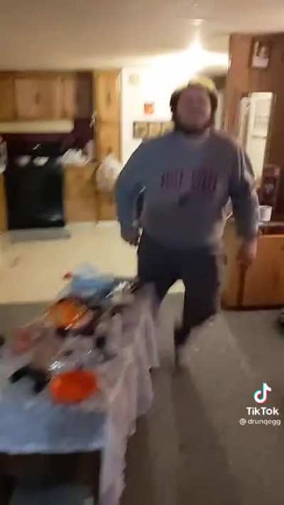 Car alarm intensifies