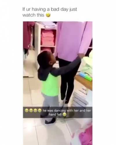 This will scarr the poor kid for life