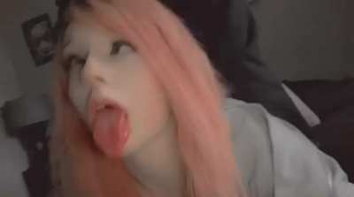 Little nympho getting railed 💘