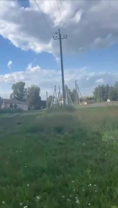 Russian ambush capturing Ukrainian MRAP and Starlink node.