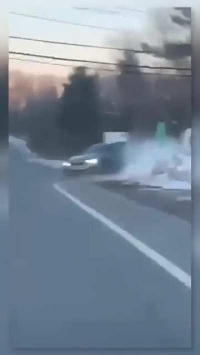 Trafik halindeyken 2 sürücü kavga ediyor silahlar patlıyor | ABD