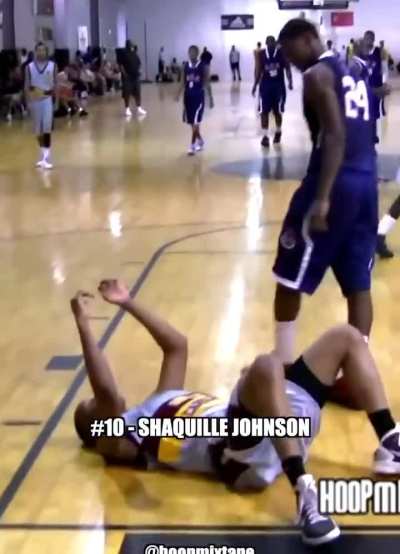 Incredible dunks from high schoolers