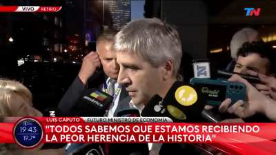 Luis Caputo: 