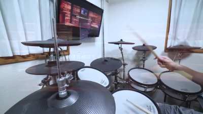We are Houshou Pirates w/ Horny Drums