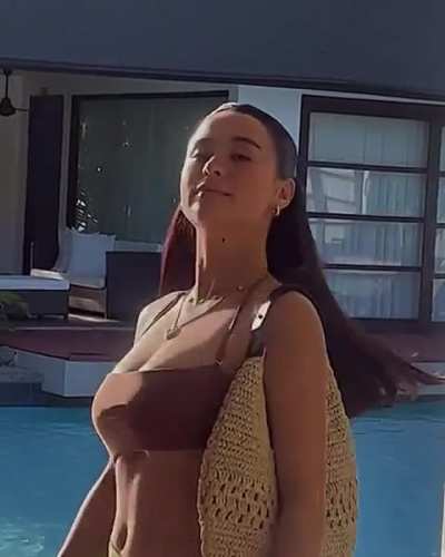 Yassi Pressman