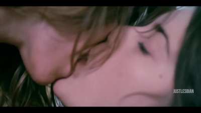 Alicia Rodríguez, María Gracia Omegna - Young Wild (2012)