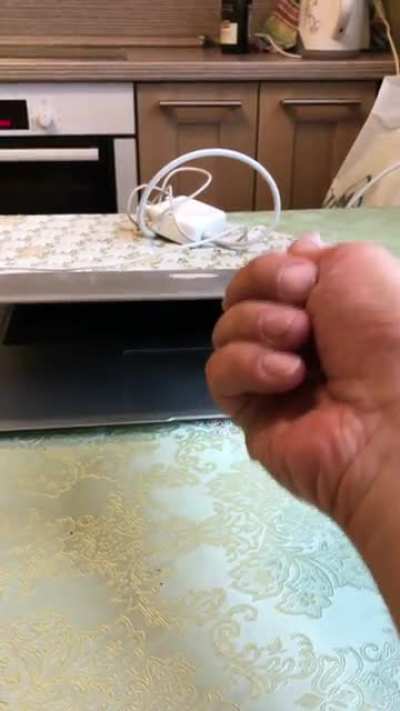 Мак не проходит тест на мак)))