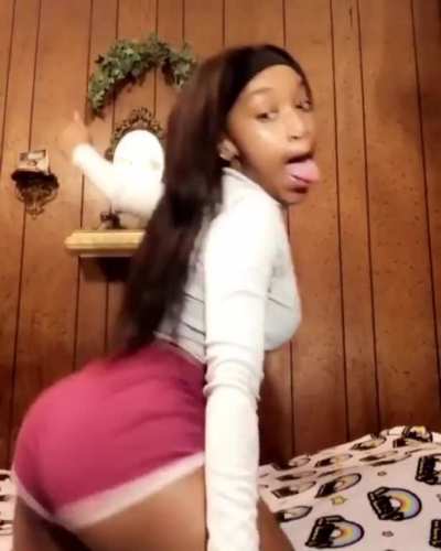 Petite thick booty