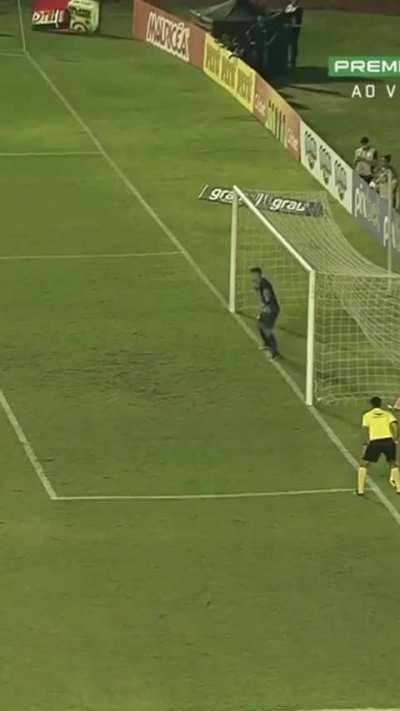 Olha ai o novo zagueiro do São Paulo gente KKKKKKKKKK