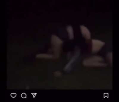 blonde got hands