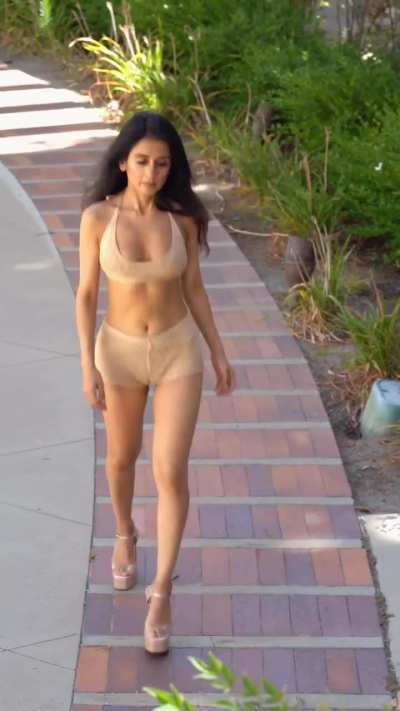Demi Mann 