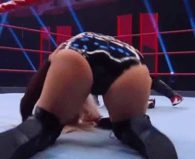Liv jiggles