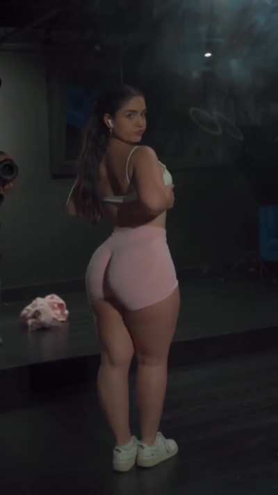 in love w/ that ass